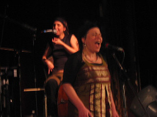 Mélanie Auclair, Joane Hétu