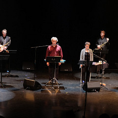 Quatuor Bozzini, Quasar, Nous perçons les oreilles qui jouent la pièce Tags [Photo: Céline Côté, Montréal (Québec), 5 octobre 2018]