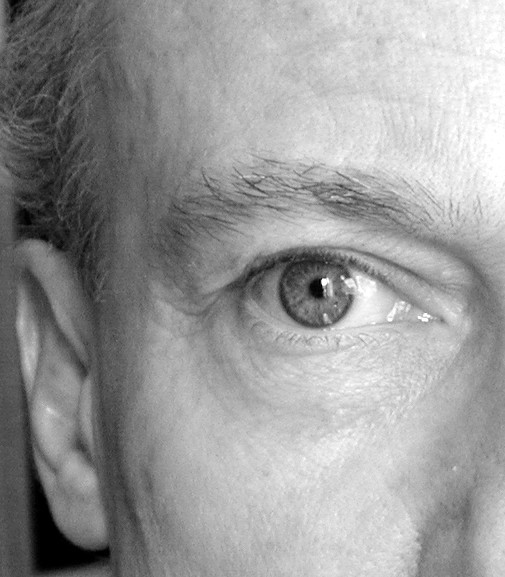 Yves Daoust / autoportrait [Photo: Yves Daoust, Montréal (Québec), avril 2001]