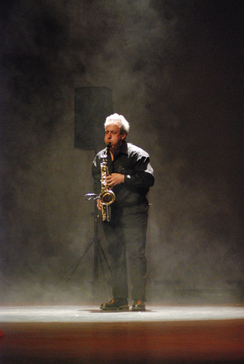 Jean Derome at Le cri des oiseaux fous concert, Festival des musiques de création de Jonquière [Jonquière (Québec), May 16, 2015]
