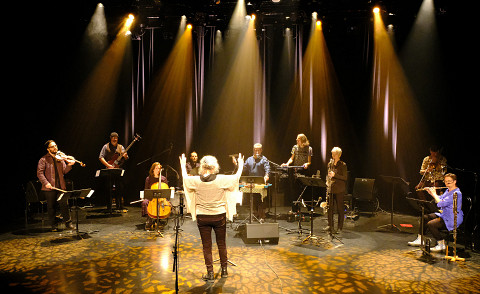 Photography of the stage during the video recording in the Amphithéâtre — Le Gesù [Photograph: Céline Côté, Montréal (Québec), November 26, 2020]