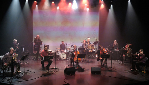 Ensemble SuperMusique (ESM) / Ensemble SuperMusique: Le fleuve, Amphithéâtre – Le Gesù, Montréal (Québec) [Photo: Céline Côté, Montréal (Québec), 8 avril 2021]