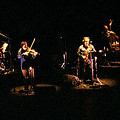 Acte 1: Nemo Vemba, Pierre Tanguay, Normand Guilbeault, Guido Del Fabro, Jean Derome, Daniel Soulières (danseur) et Pierre Hébert (images vidéo) [Photo: Céline Côté, Montréal (Québec), 16 mars 2006]