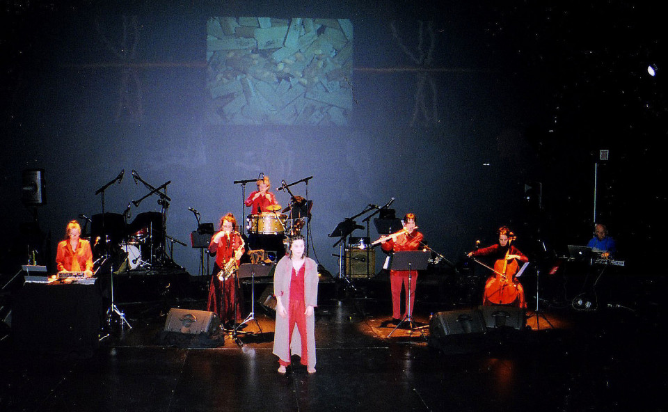 Acte 2: Diane Labrosse, Joane Hétu, Danielle Palardy Roger, Claire Gignac, Mélanie Auclair et Pierre Hébert (images vidéo) [Montréal (Québec), March 16, 2006]