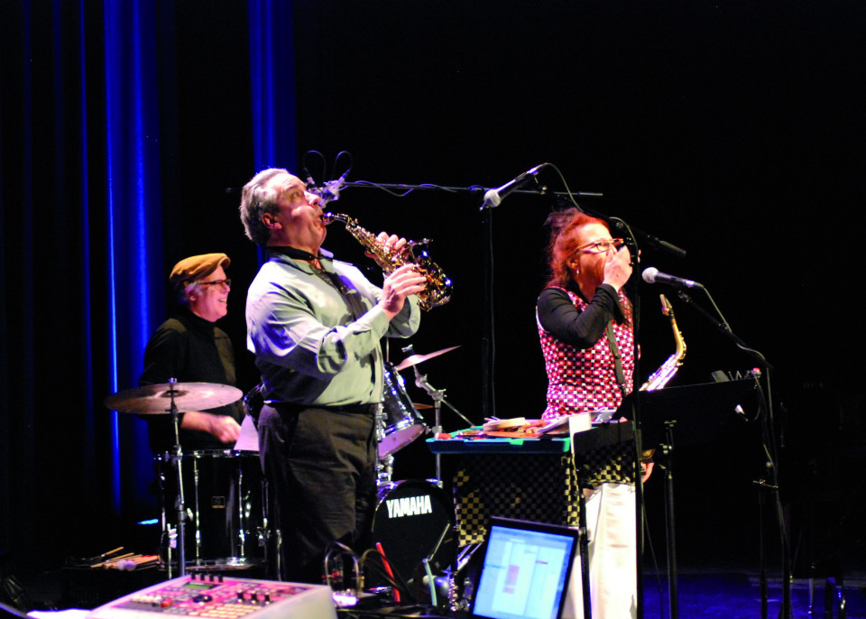 Ensemble SuperMusique (ESM): (Jean Derome; Pierre Tanguay; Joane Hétu) [Photograph: Jonathan , Jonquière (Québec), May 18, 2013]