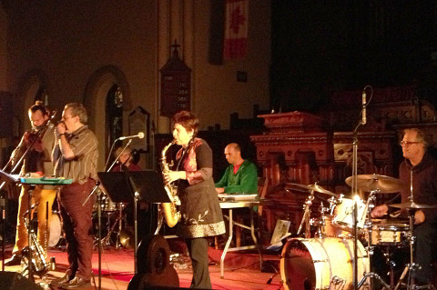 The musicians of the Ensemble SuperMusique (ESM) in concert at Kingston (Ontario) [Kingston (Ontario, Canada), October 19, 2013]