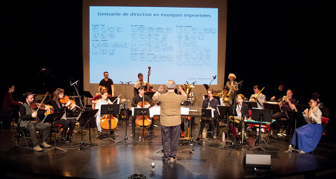 L’Ensemble SuperMusique (ESM) lors de l’atelier public, sous la direction de Jean Derome [Photo: Céline Côté, Montréal (Québec), 7 mai 2017]