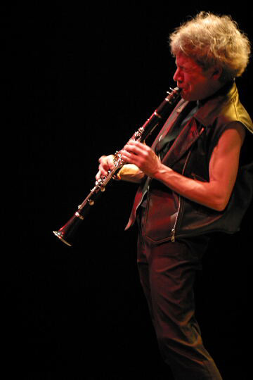 Lori Freedman [Photo: Idra Labrie, Quebec City (Québec), April 17, 2004]