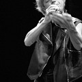Lori Freedman / Soirées de musique fraîche, Salle Multi – Méduse, Québec (Québec) [Photo: Idra Labrie, Québec (Québec), 17 avril 2004]