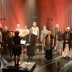 Chorale Joker / Joane Hétu: Chorale Joker — Les lucioles, Amphithéâtre – Le Gesù, Montréal (Québec) [Photo: Céline Côté, Montréal (Québec), 5 mars 2020]