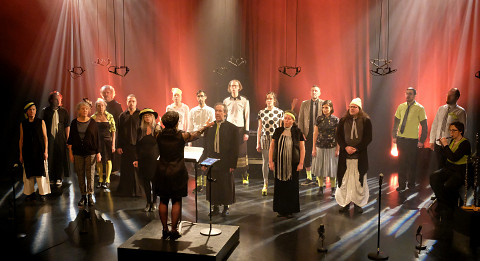 Chorale Joker / Joane Hétu: La Chorale Joker — Les lucioles, Amphithéâtre – Le Gesù, Montréal (Québec) [Photo: Céline Côté, Montréal (Québec), 5 mars 2020]