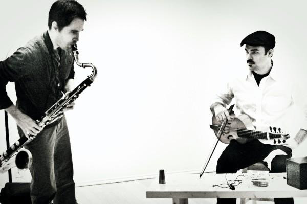 Philippe Lauzier, Pierre-Yves Martel in concert [Montréal (Québec), December 2009]