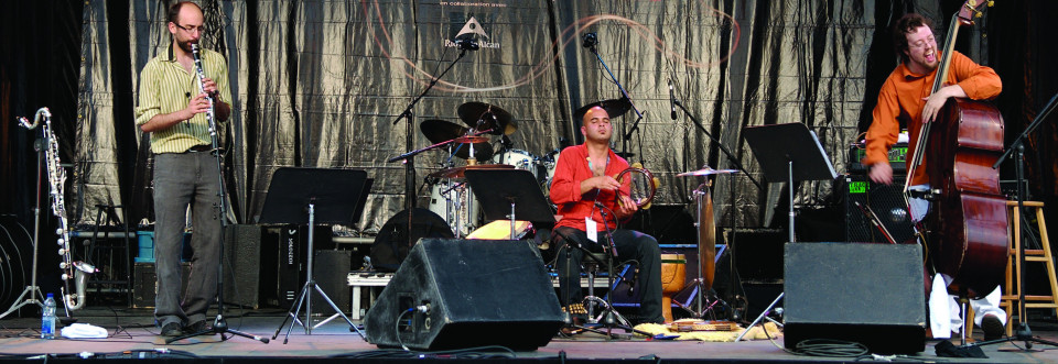 Bomata live in concert [Photo: Jean-Claude Désinor, Montréal (Québec), July 2008]