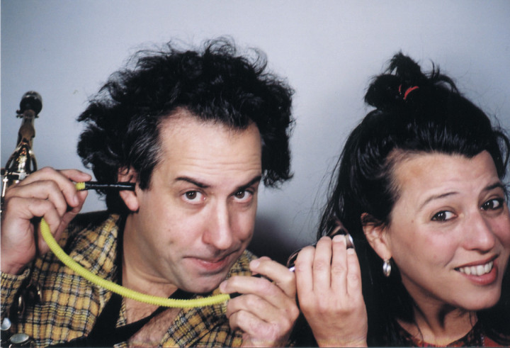 Nous perçons les oreilles / Also pictured: Jean Derome, Joane Hétu