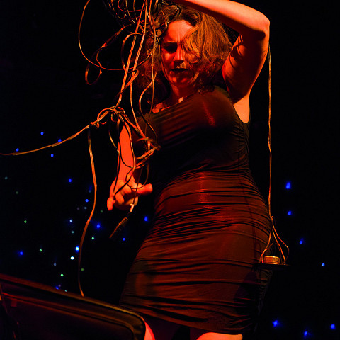 Alexis O’Hara in concert [Photograph: Caroline Hayeur, Montréal (Québec), October 25, 2013]