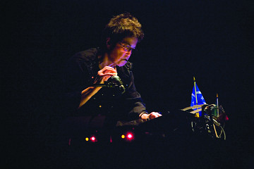 Hélène Prévost in concert in Quebec City [Photo: Idra Labrie, Quebec City (Québec), October 2008]