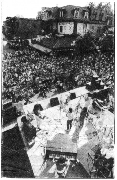 Wondeur Brass sur la scène Emery lors du Festival International de Jazz de Montréal 1985 (reproduction d’une coupure de presse) [Montréal (Québec), 7 juillet 1985]