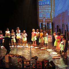 Concert avec des élèves des écoles primaires Enfant-Soleil et Jean-Grou de Montréal [Photo: Céline Côté, Montréal (Québec), 3 juin 2016]