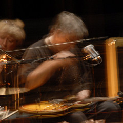 Danielle Palardy Roger et Fred Frith au Festival des musiques de création (FMC) [Photograph: Alain Dumas, Jonquière (Québec), May 19, 2006]