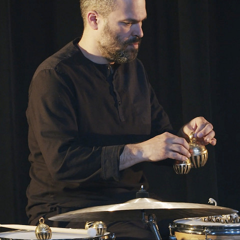 Pierre-Yves Martel / Concert [Photograph: Robin Pineda Gould, Montréal (Québec), April 21, 2021]